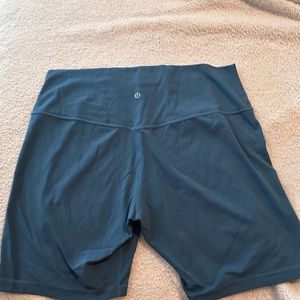 🔥 LULU LEMON ALIGN 🔥 LIKE NEW 6” SEAM SHORTS 🦋